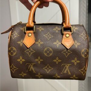 Hard to find Louis Vuitton Mini in Monogram can fit iPhone plus!